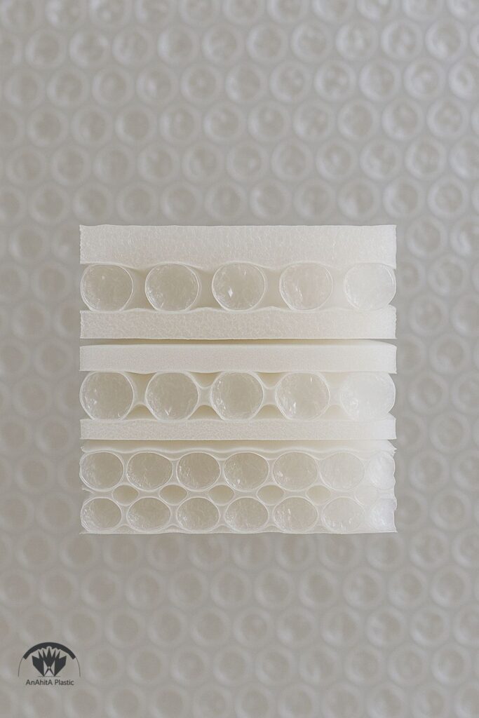 ساختار 2 لایه 3 لایه و 5 لایه نایلون حبابدار با برش مقطعی