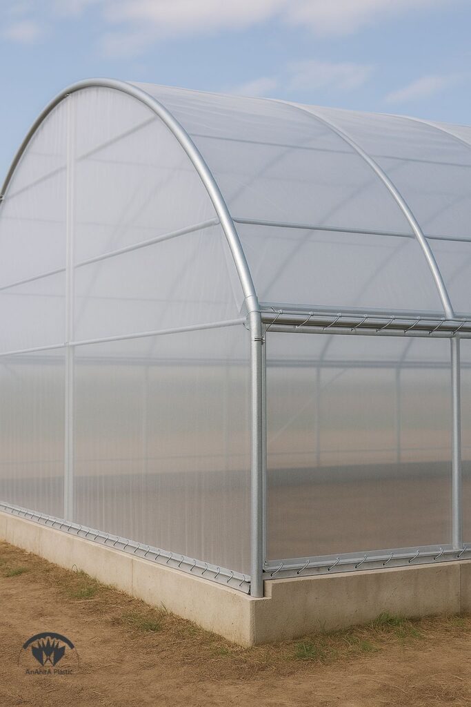 کلوزآپ نایلون گلخانه با علامت UV side out و بافت چند لایه